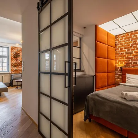 Rentplanet - Stare Apartamento
