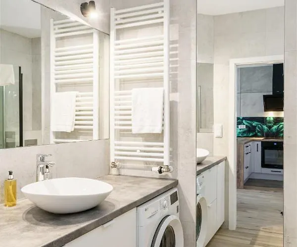 Rentplanet - Stare Apartamento