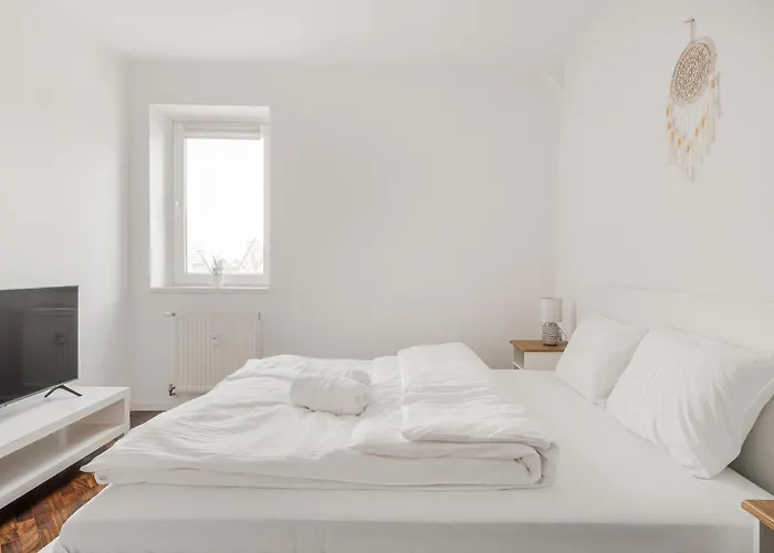 Rentplanet - Stare Apartamento Wrocław