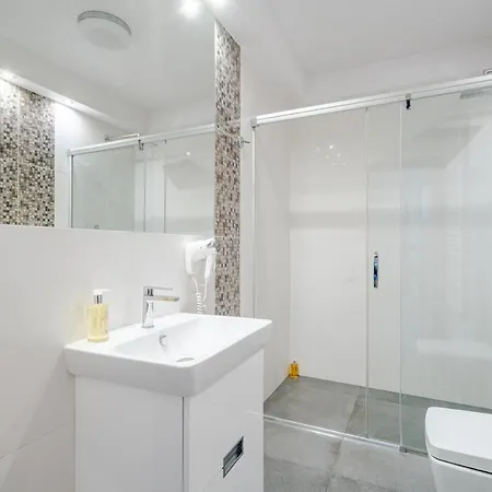 Rentplanet - Stare Apartamento Wrocław