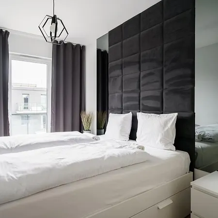 Rentplanet - Stare Apartamento *