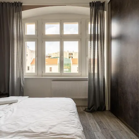 Rentplanet - Stare Apartment