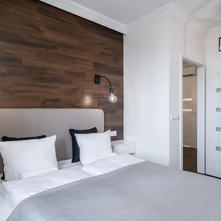 Rentplanet - Stare Apartment