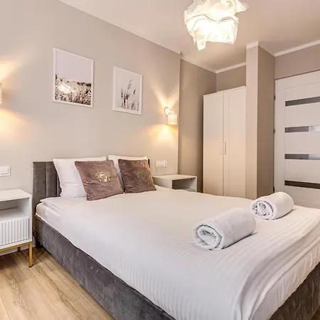 Rentplanet - Stare Apartment Breslau