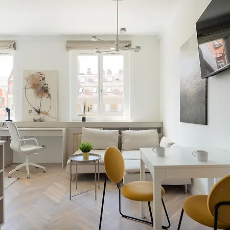 Rentplanet - Stare Apartament