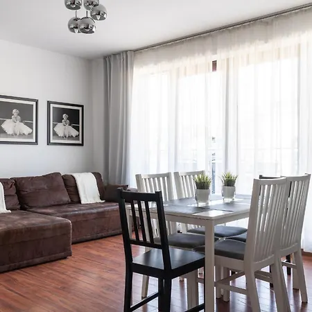 Rentplanet - Stare Apartament