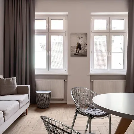 Rentplanet - Stare Apartament *